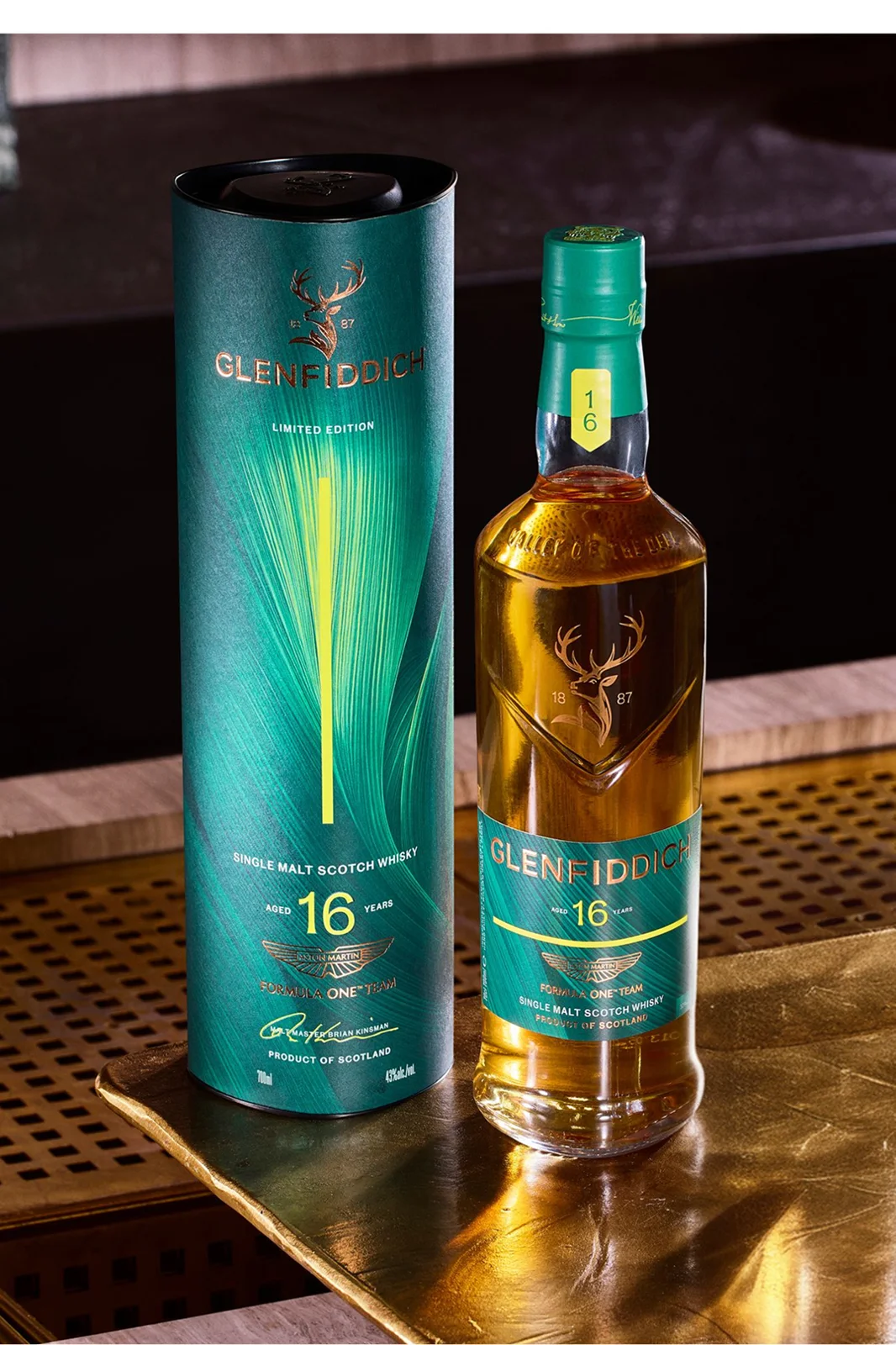 格兰菲迪16年Release No.2瓶身与酒盒